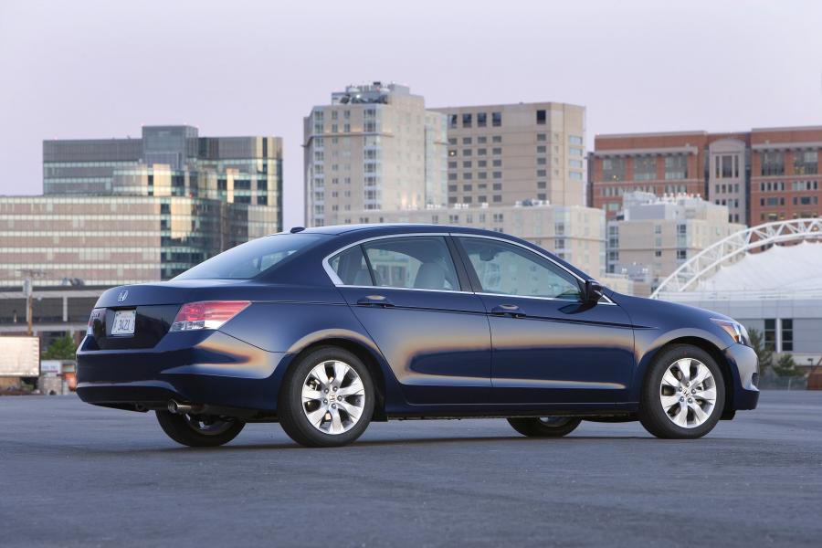  Honda Accord 2008 года  (US) (фото 14 из 47)